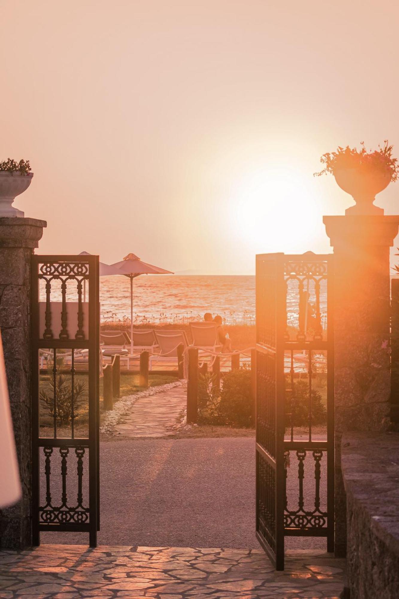 Restia (adults Only) Almiros Beach