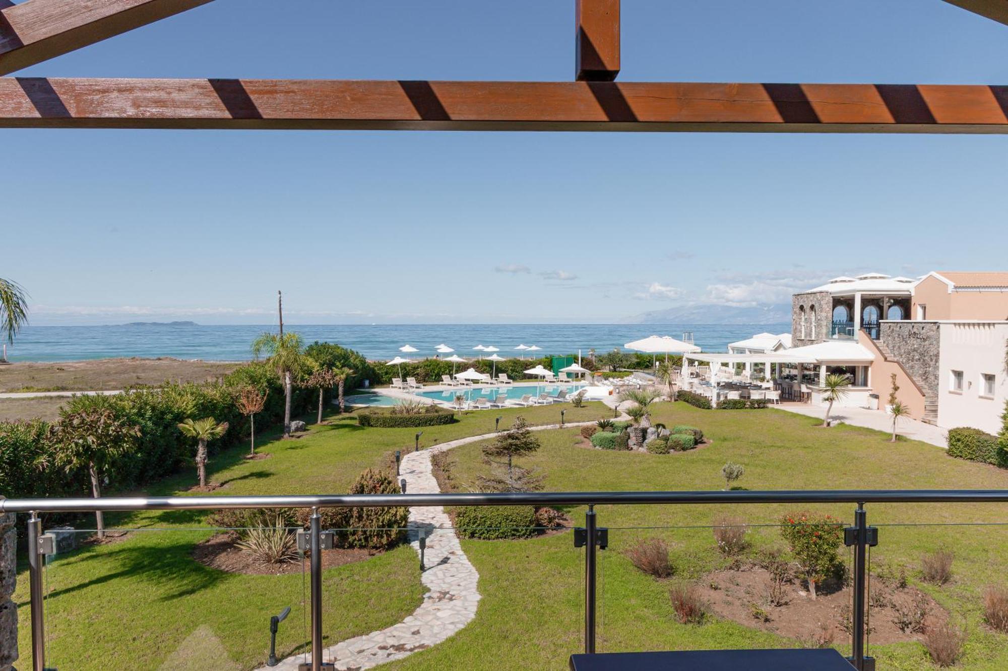 Restia (adults Only) Almiros Beach